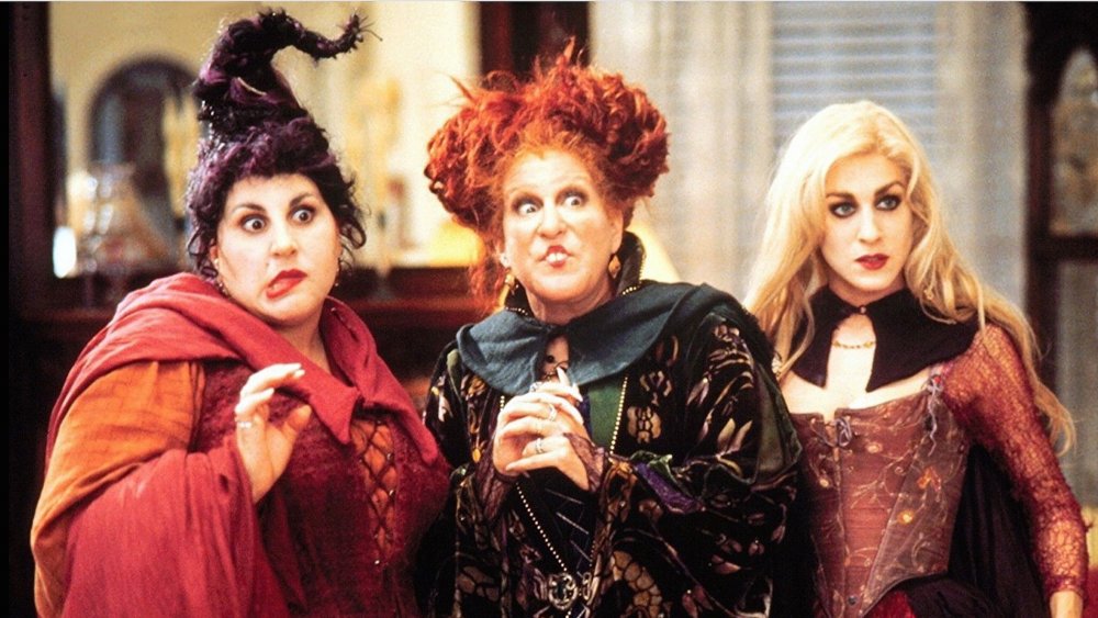 Kathy Najimy, Bette Midler, and Sarah Jessica Parker in Hocus Pocus