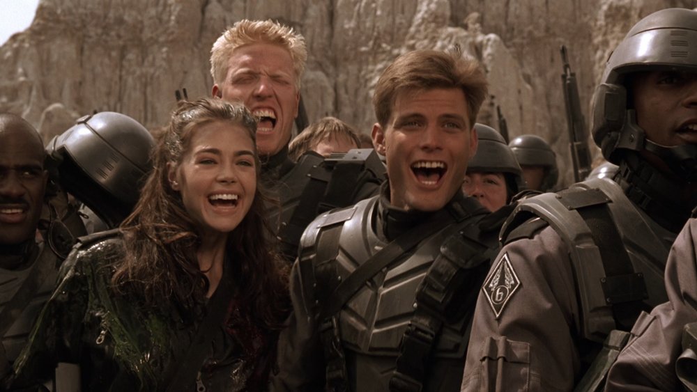 Denise Richards and Casper Van Dien in Starship Troopers