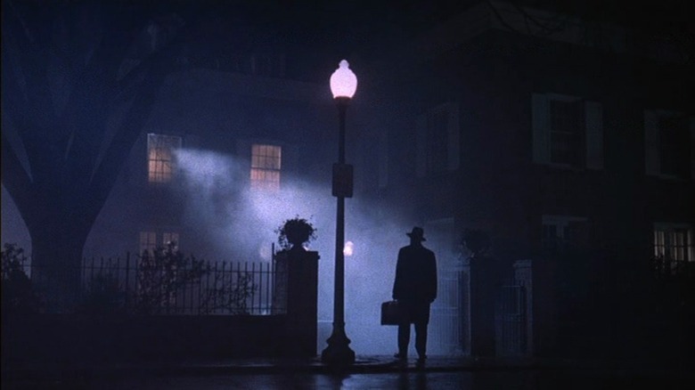 Streetlamp in The Exorcist