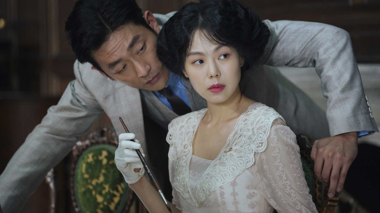 Ha Jung-woo and Kim Min-hee in The Handmaiden