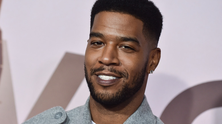 Kid Cudi smiling at the Westworld premiere