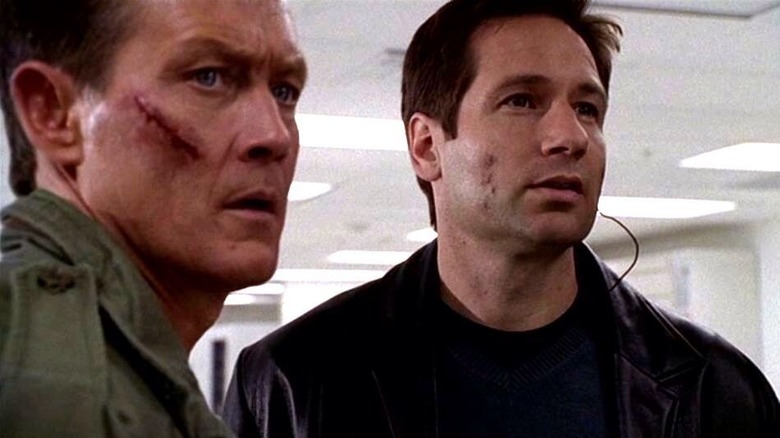 Doggett and Mulder see something inexplicable on "The X-Files"