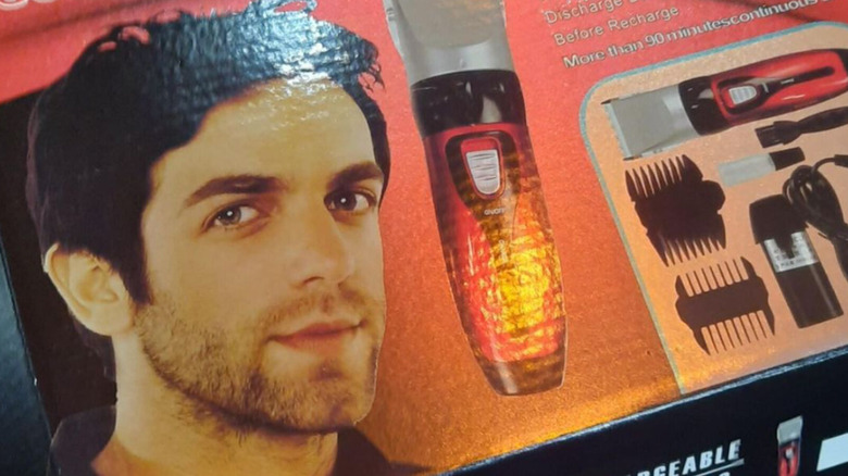 BJ Novak on shaving kit