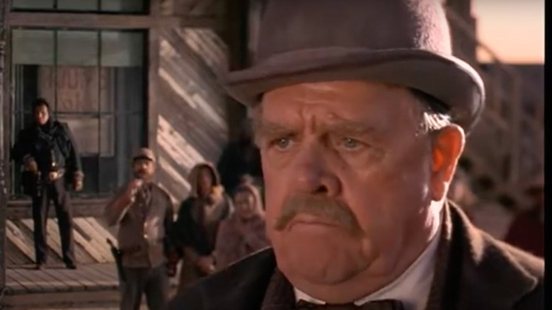 Pat Hingle in The Quick and the Dead