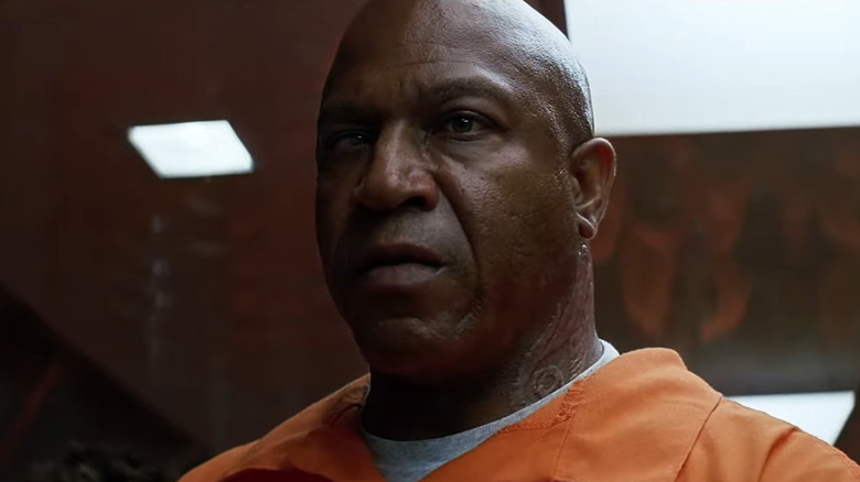 Tommy Lister in a prison uniform