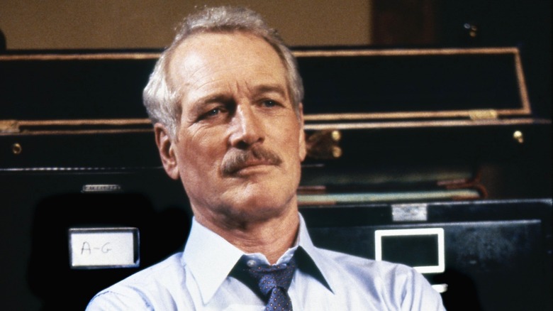 Paul Newman wears a tie