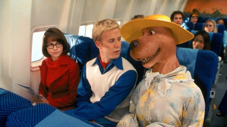 Prinze Jr on airplane with Velma and Scooby