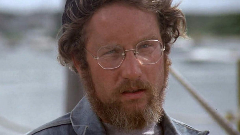 Richard Dreyfuss is suspicious as Hooper