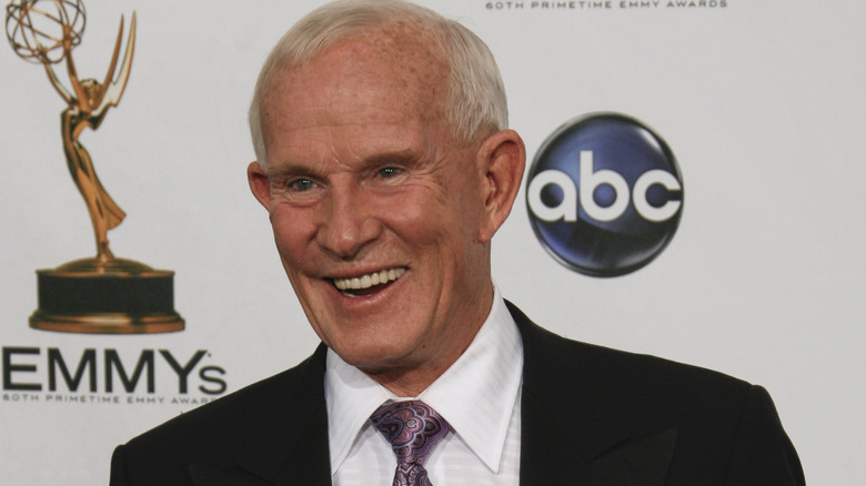 Tom Smothers laughing