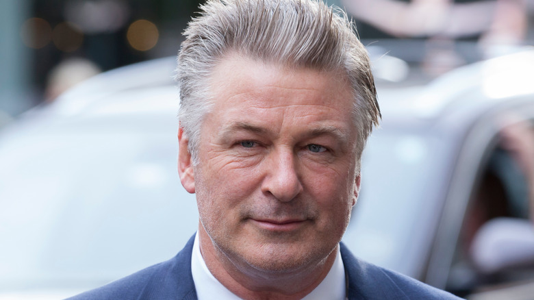 Alec Baldwin strikes a pose