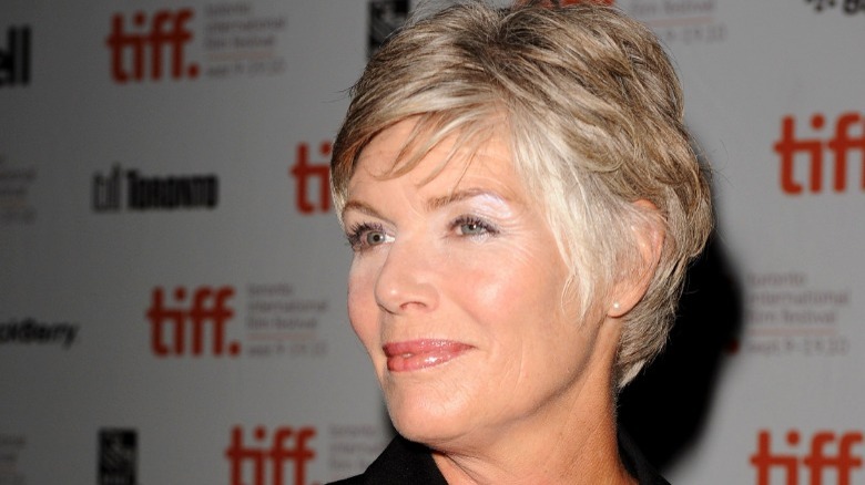 Kelly McGillis smiling at a premiere