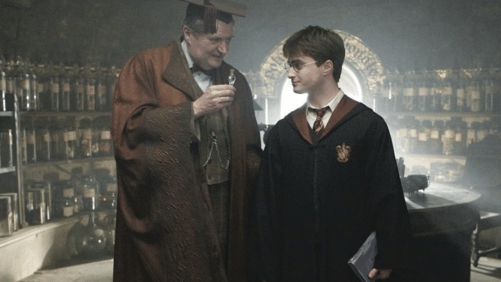 Daniel Radcliffe as Harry Potter and Jim Broadbent as Horace Slughorn in Harry Potter and the Half-Blood Prince 