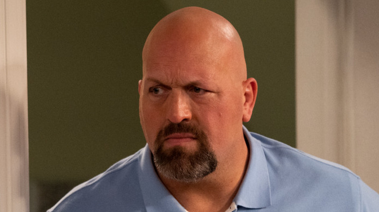 Big Show raises an eyebrow