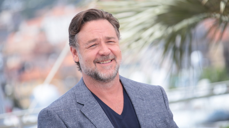 Russell Crowe smiling