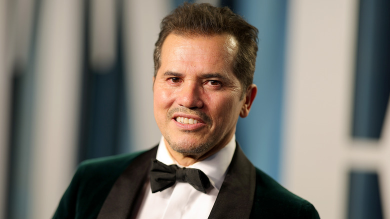 John Leguizamo smart suit