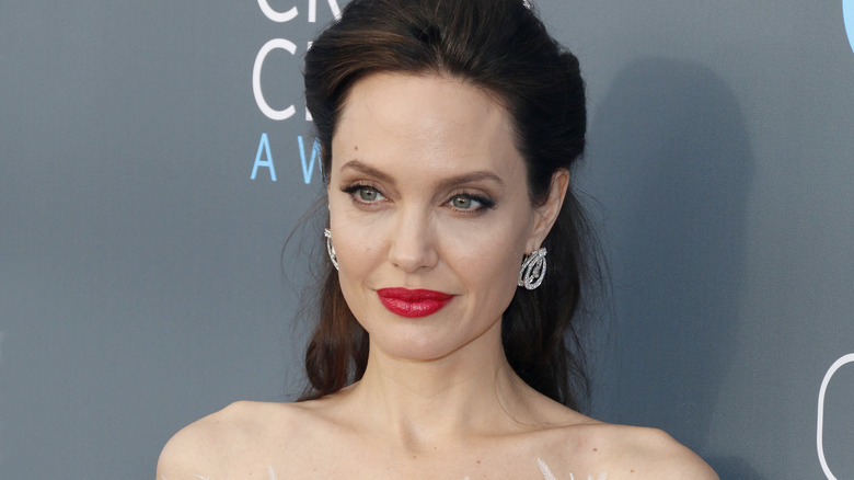 Angelina Jolie arriving at an awards show