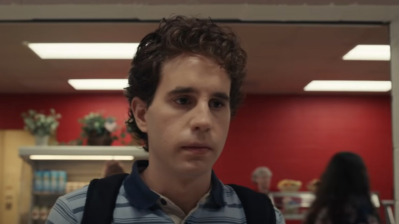 Evan Hansen mopes in the cafeteria