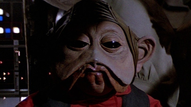 Nien Nunb pilots the Falcon