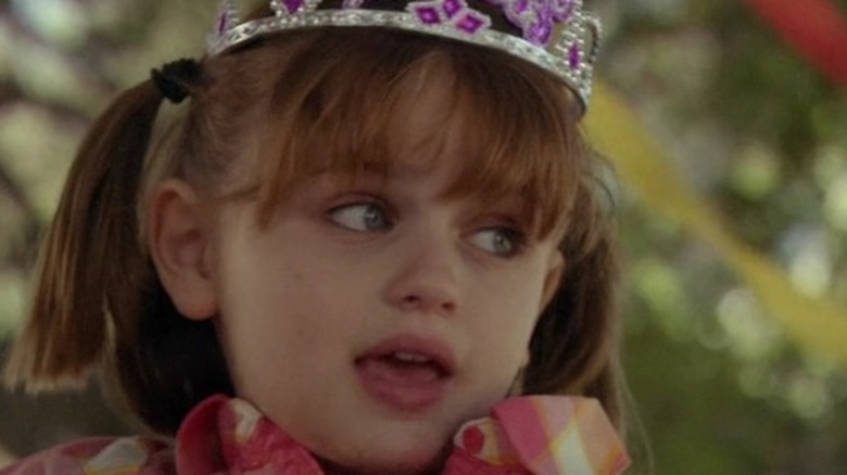 Joey King wears a princess crown