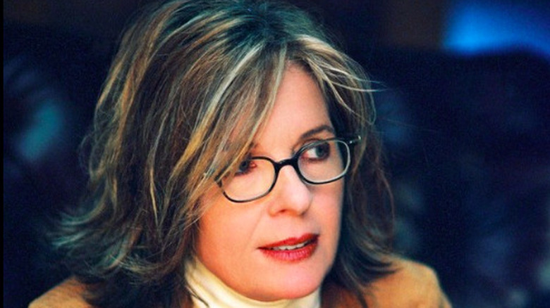 Diane Keaton wears glasses