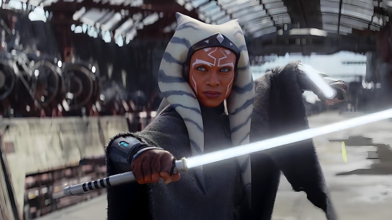 Ahsoka wielding lightsaber