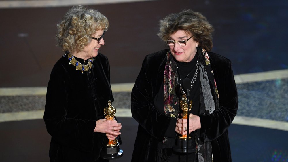 Nancy Haigh and Barbara Ling accepting their Oscar for Best Production Design