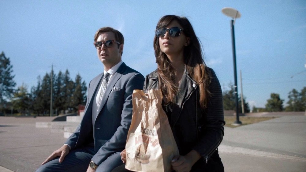 Taran Killam and Hannah Simone in Killing Gunther