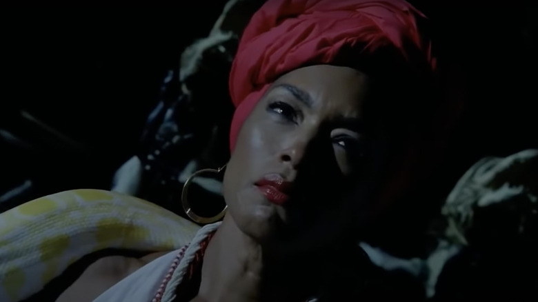 Marie Laveau looking up