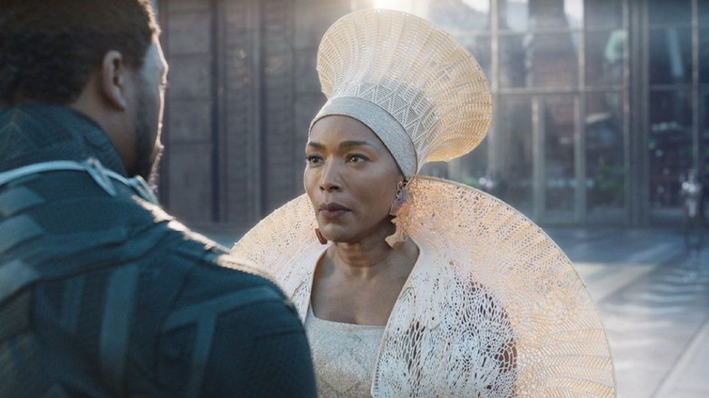 Queen Ramonda wearing white headpiece