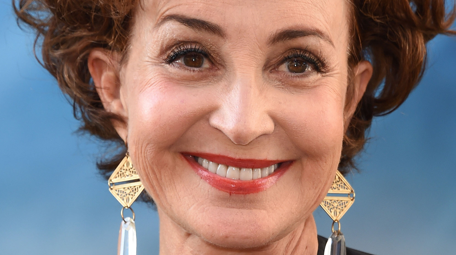 Annie Potts Attributes One Major Quality To Iain Armitage's Young ...