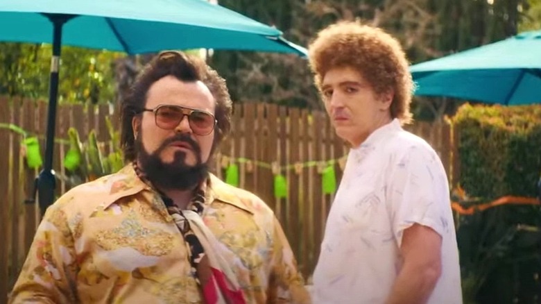 Jack Black and David Dastmalchian outside in Weird: The Al Yankovic Story