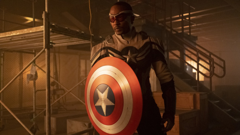 Sam Wilson Captain America shield suit