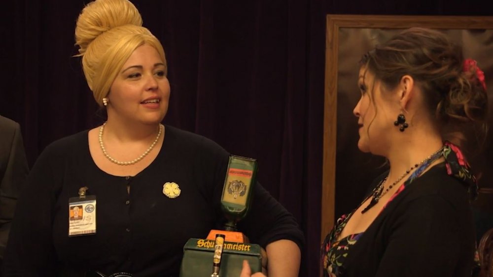 Sara Tanguay cosplaying as Pam Poovey and Amber Nash during Archer After Hours