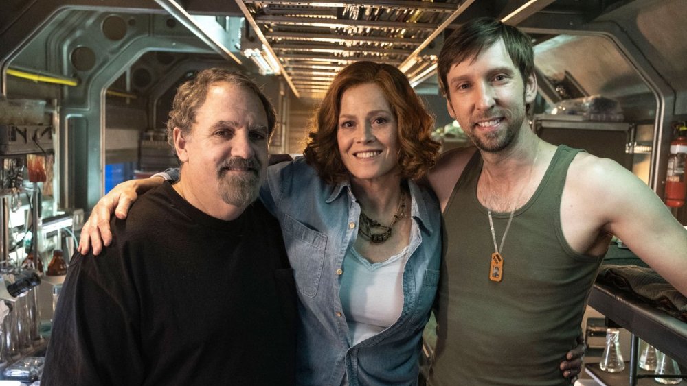 Sigourney Weaver, Joel David Moore, and producer Jon Landau on the set of Avatar 2