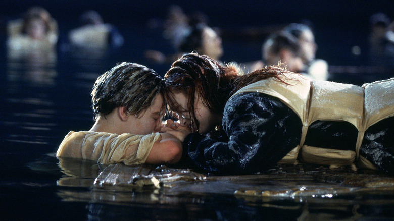 Jack and Rose in the sea