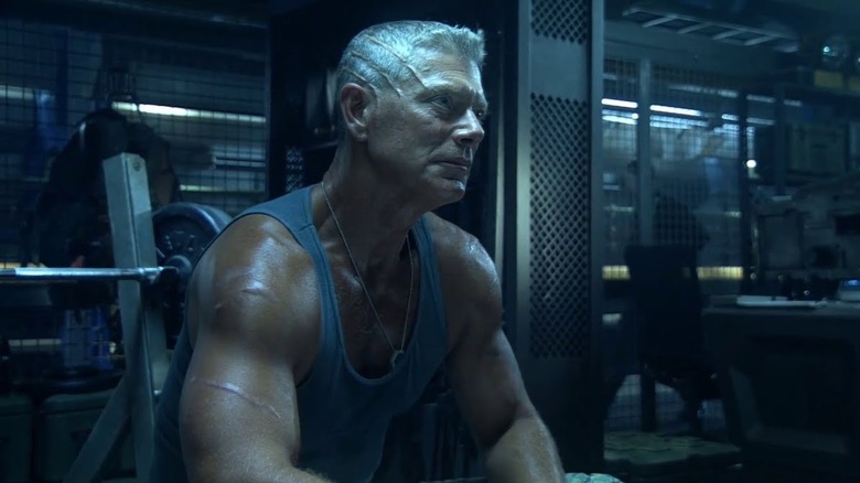 Stephen Lang sitting Avatar