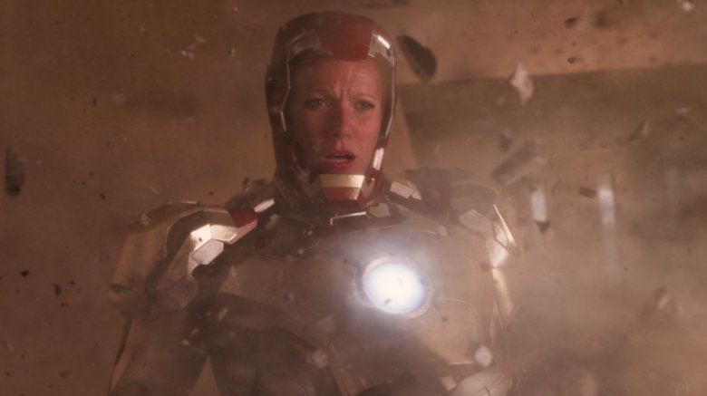 Pepper Potts in Iron Man's armor in Iron Man 3