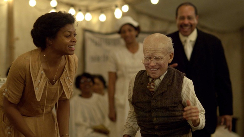 Benjamin Button dances with Queenie