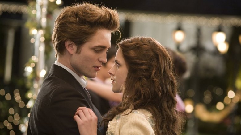 Edward and Bella dancing