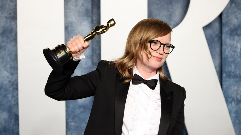 Sarah Polley holding Academy Award