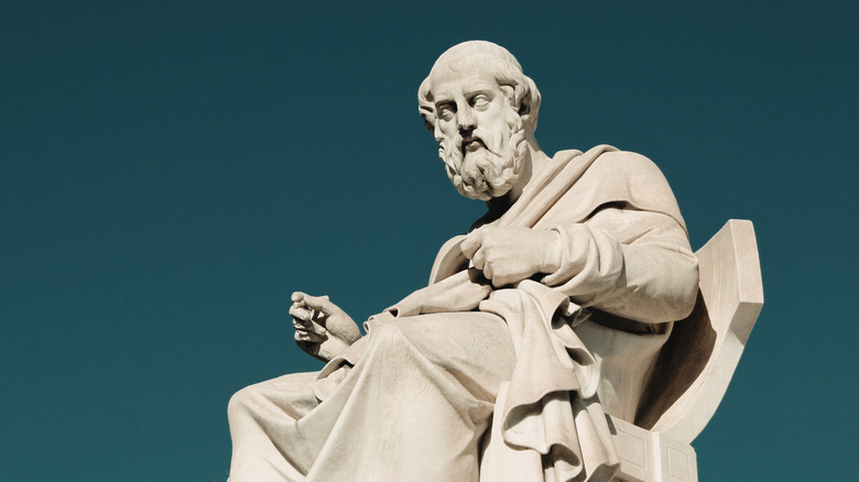 A statue of Plato