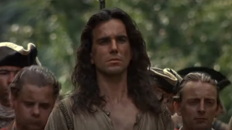 Daniel Day-Lewis Hawkeye captured by redcoats