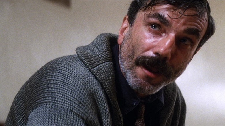 Daniel Plainview looking upwards