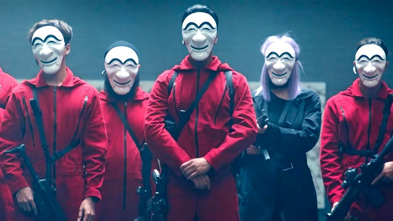 Criminals wearing masks