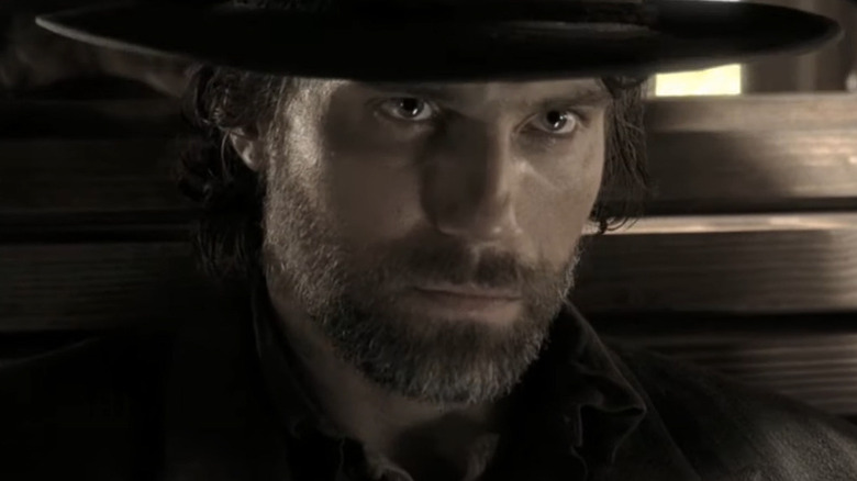 Anson Mount as Cullen Bohannon