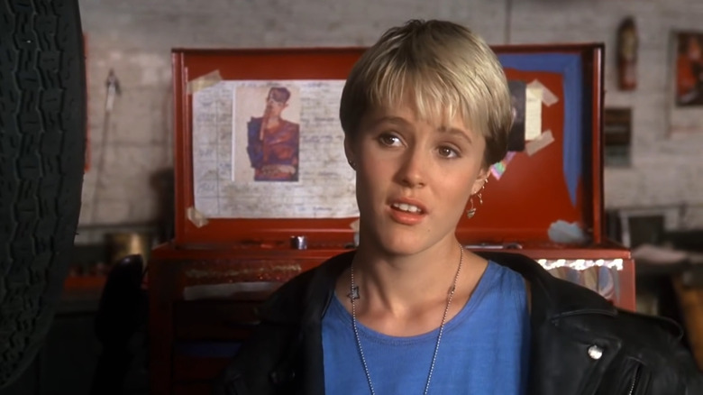 Mary Stuart Masterson talking