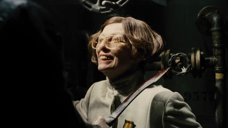 Tilda Swinton Snowpiercer knife to neck