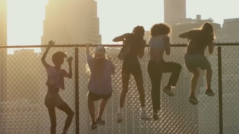 Cast of Skate Kitchen climbing