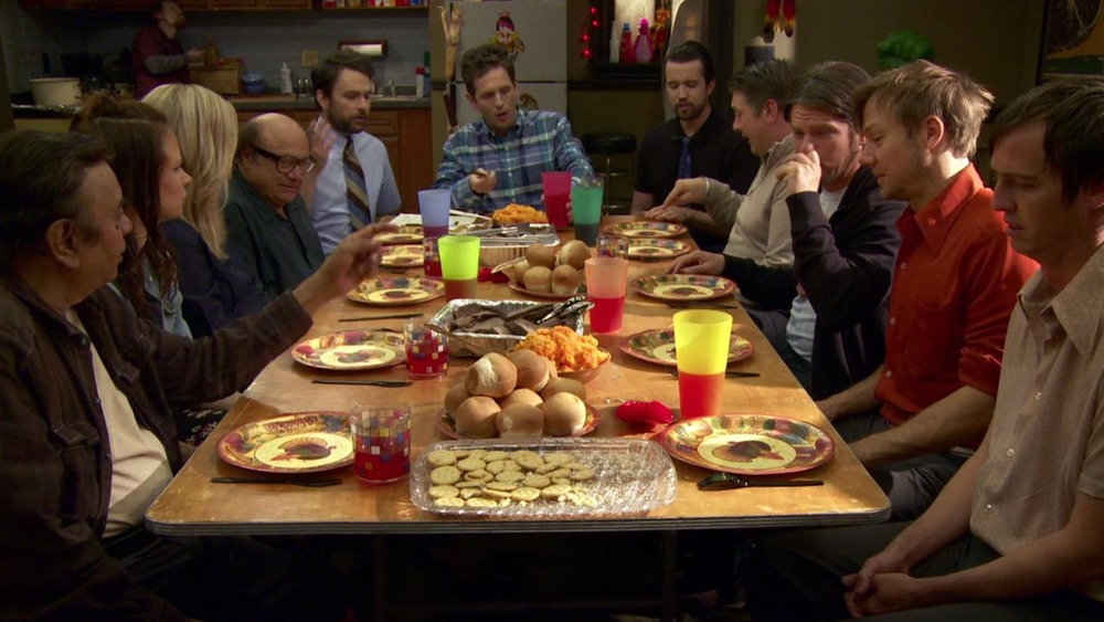 It's Always Sunny in Philadelphia, Thanksgiving sitcom episode