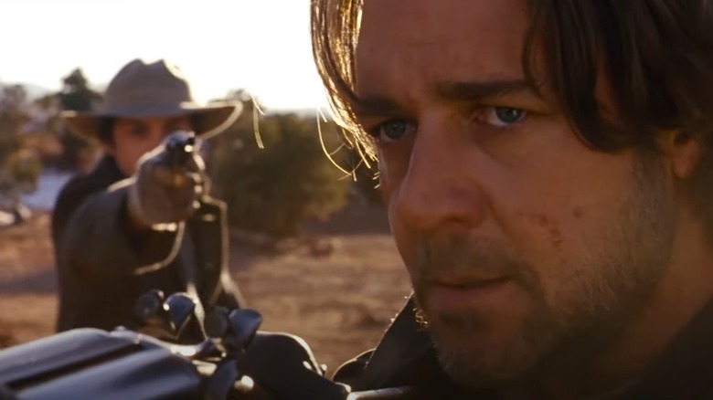 Russell Crowe takes aim